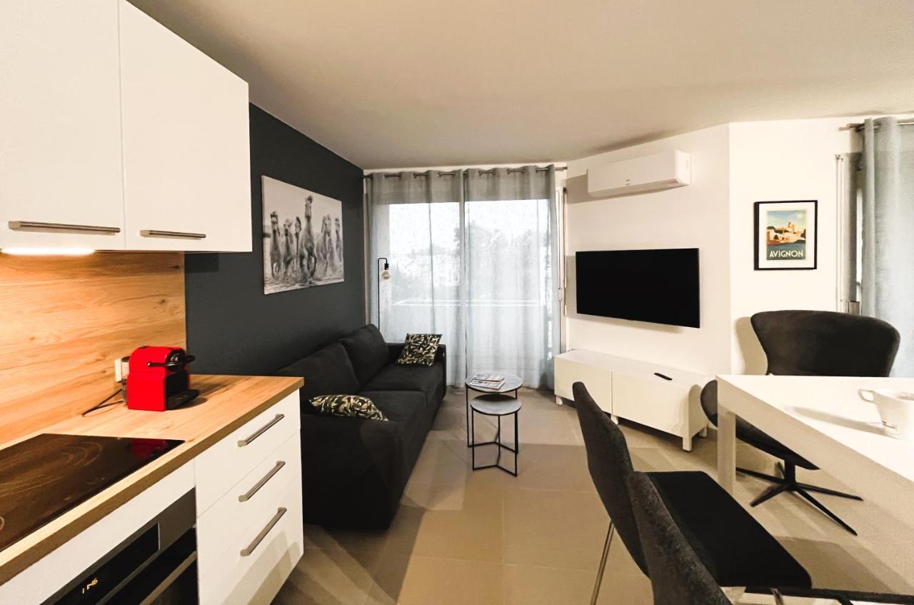 Confortable Appartement Pres D'Avignon Le Pontet  Eksteriør bilde